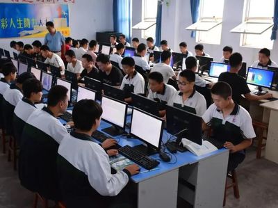 峰峰職教計(jì)算機(jī)信息技術(shù)咨詢服務(wù)專業(yè)招生 開(kāi)啟數(shù)字未來(lái)，成就IT精英