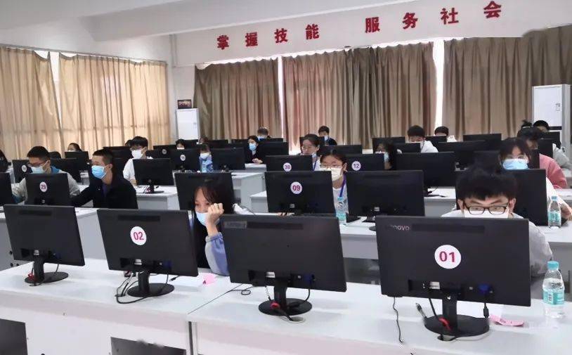 2020年全國(guó)高職院校信息素養(yǎng)大賽 福建賽區(qū)復(fù)賽與決賽的計(jì)算機(jī)信息技術(shù)咨詢服務(wù)亮點(diǎn)解析